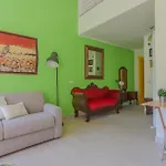Apartment Xerxes House *