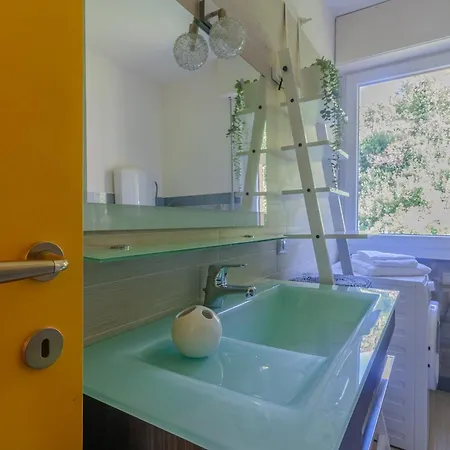 Xerxes House * Varenna